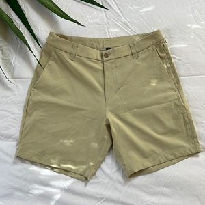 Lululemon Commission Classic Fit Short
